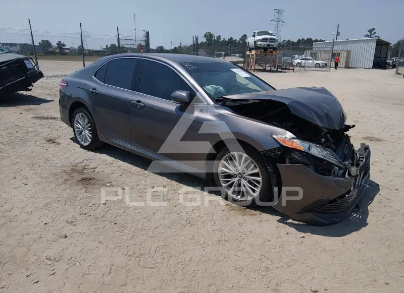 2018 Toyota CAMRY фото