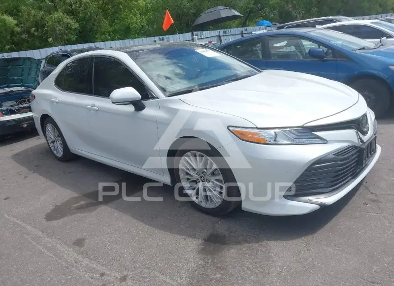2018 Toyota CAMRY фото