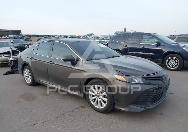 2018 Toyota CAMRY фото