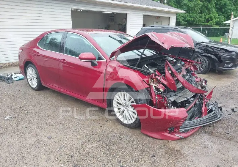 2018 Toyota CAMRY фото