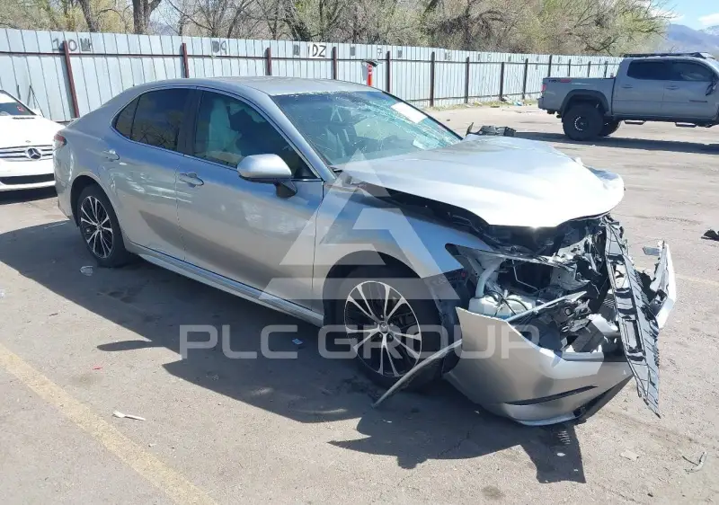 2018 Toyota CAMRY фото