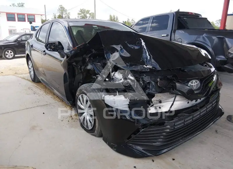 2018 Toyota CAMRY фото