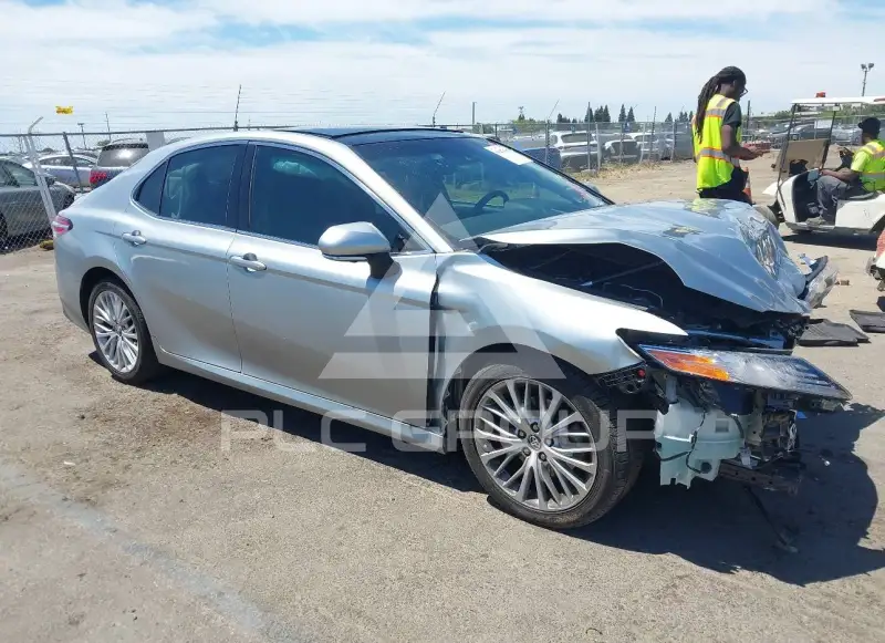 2018 Toyota CAMRY фото