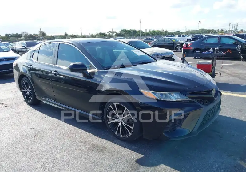 2018 Toyota CAMRY фото