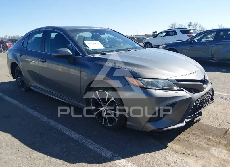 2018 Toyota CAMRY фото