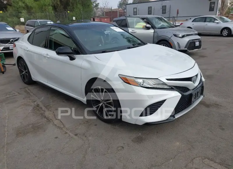 2018 Toyota CAMRY фото