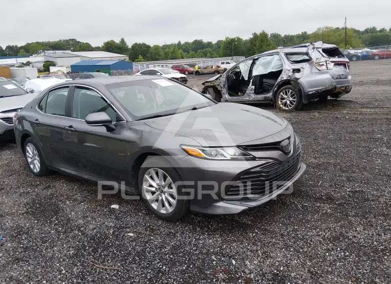 2018 Toyota CAMRY фото