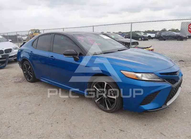 2018 Toyota CAMRY фото
