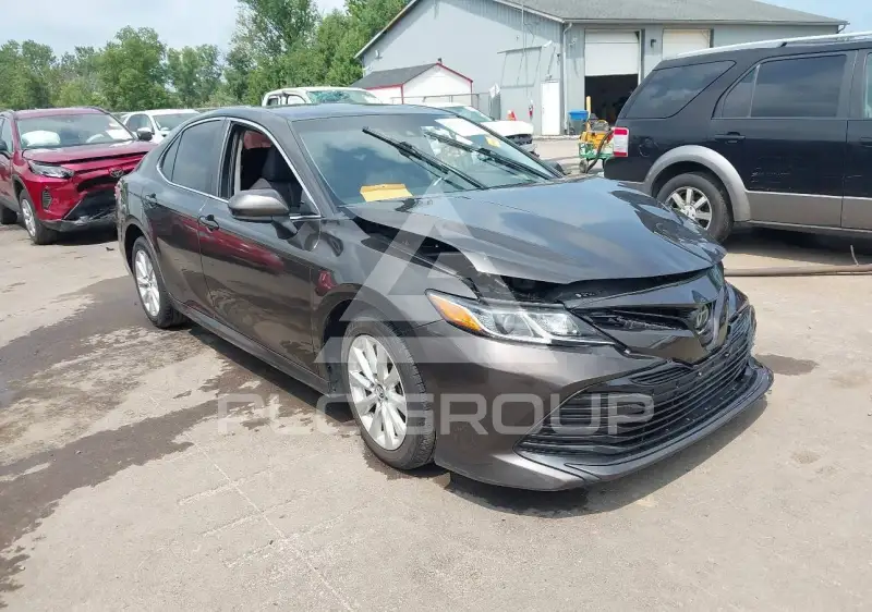 2018 Toyota CAMRY фото