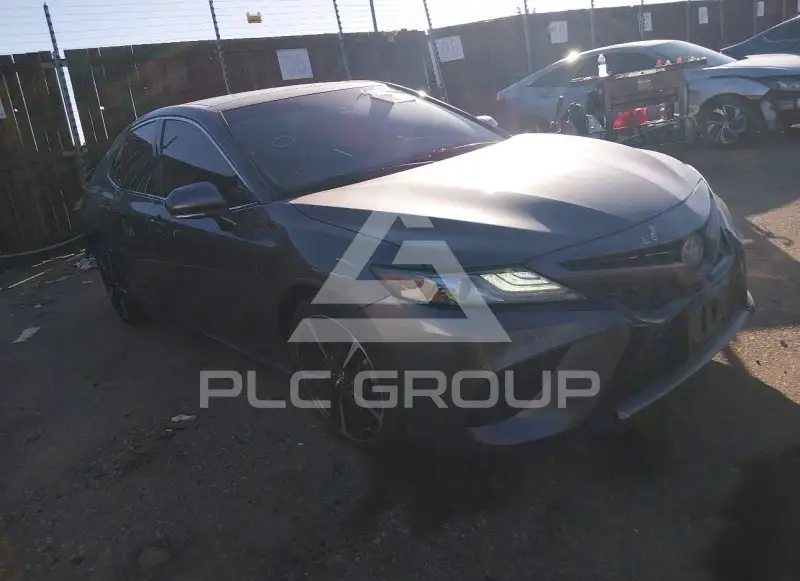 2018 Toyota CAMRY фото