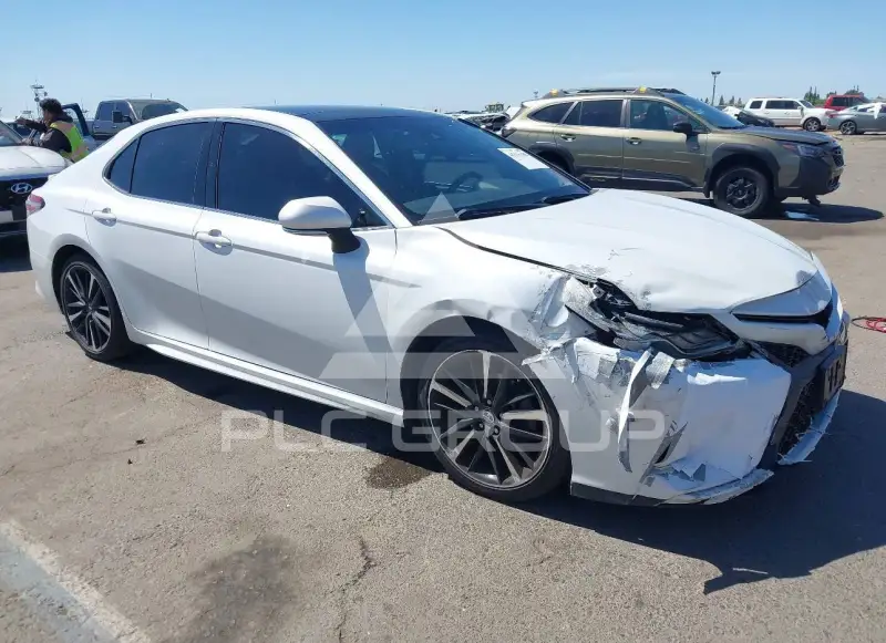 2018 Toyota CAMRY фото