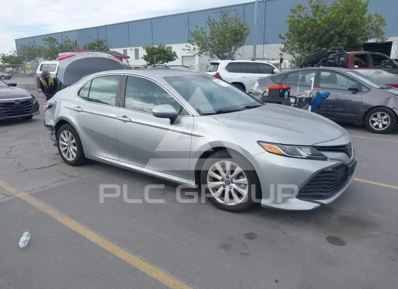 2018 Toyota CAMRY фото