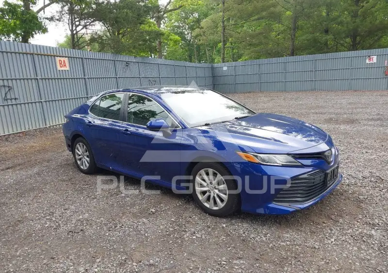 2018 Toyota CAMRY фото