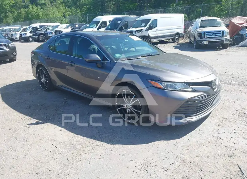 2018 Toyota CAMRY фото