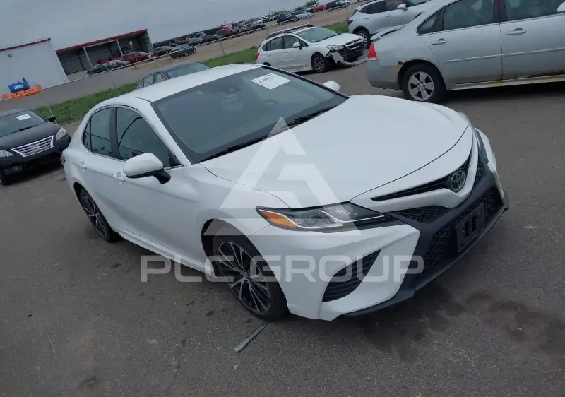 2018 Toyota CAMRY photo