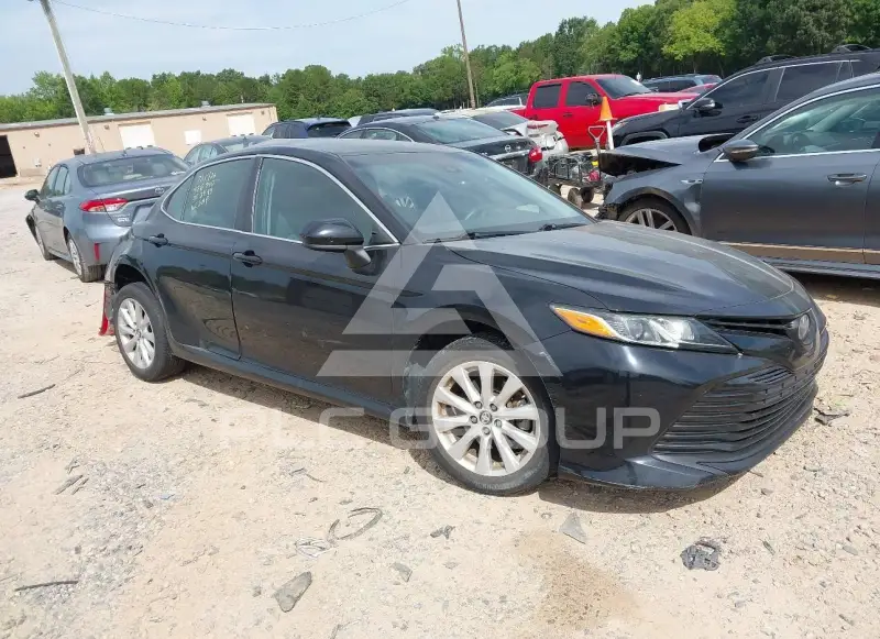 2018 Toyota CAMRY фото