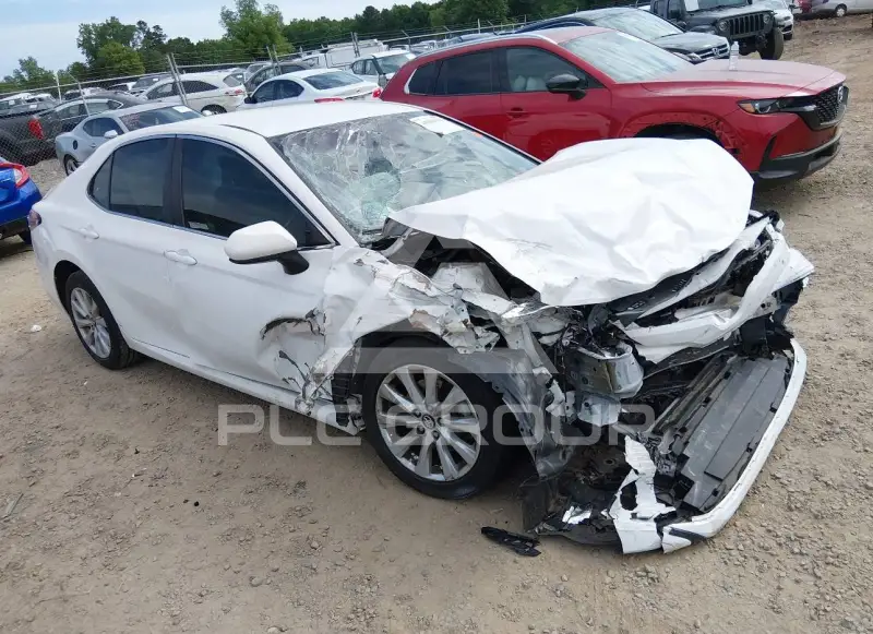 2018 Toyota CAMRY фото