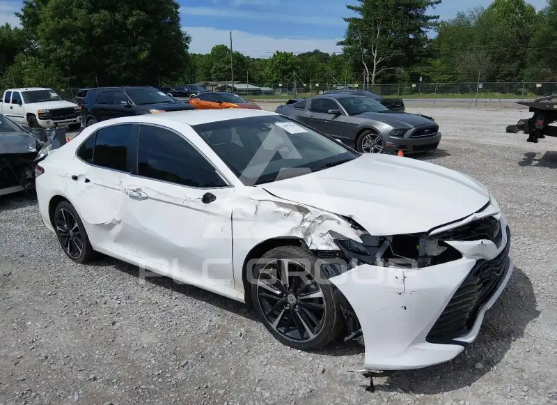 2018 Toyota CAMRY фото