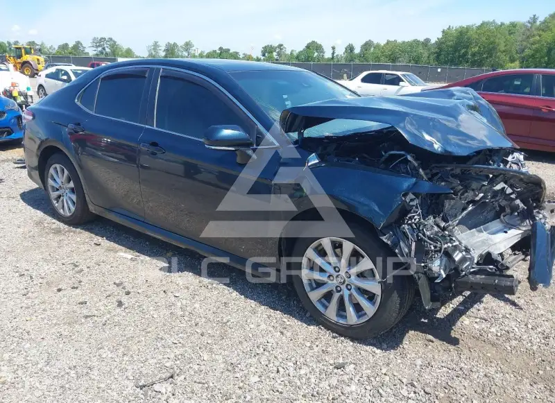 2018 Toyota CAMRY фото