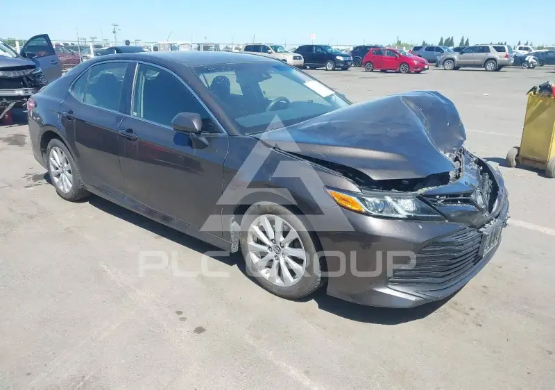 2018 Toyota CAMRY фото