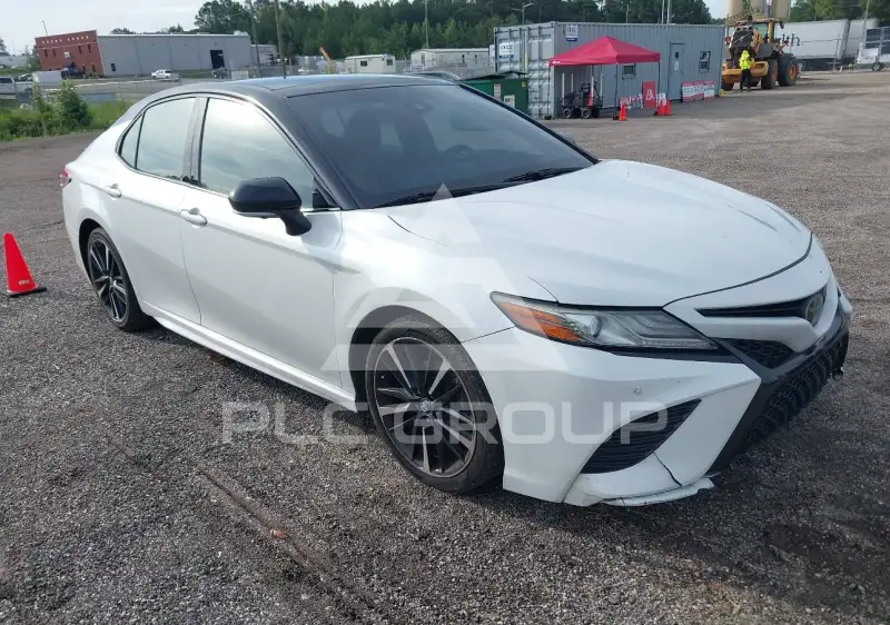2018 Toyota CAMRY фото