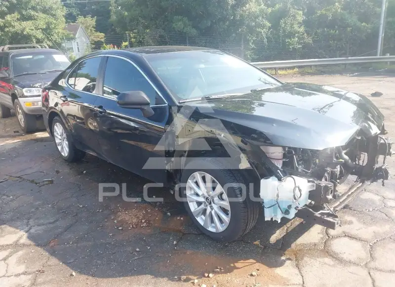 2018 Toyota CAMRY фото