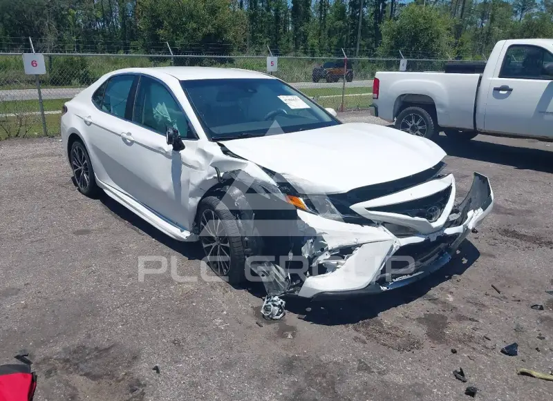 2018 Toyota CAMRY фото