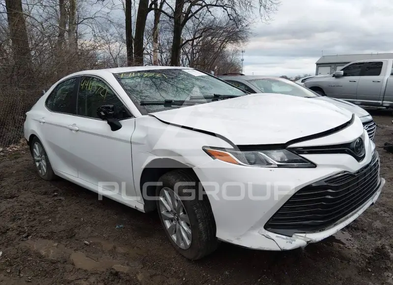 2018 Toyota CAMRY фото