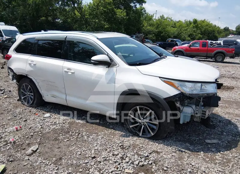 2018 Toyota Highlander фото