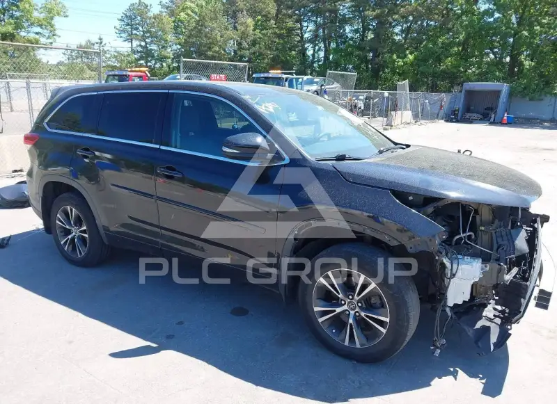 2018 Toyota Highlander фото
