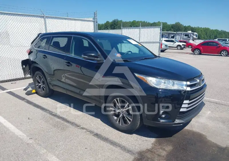 2018 Toyota Highlander фото