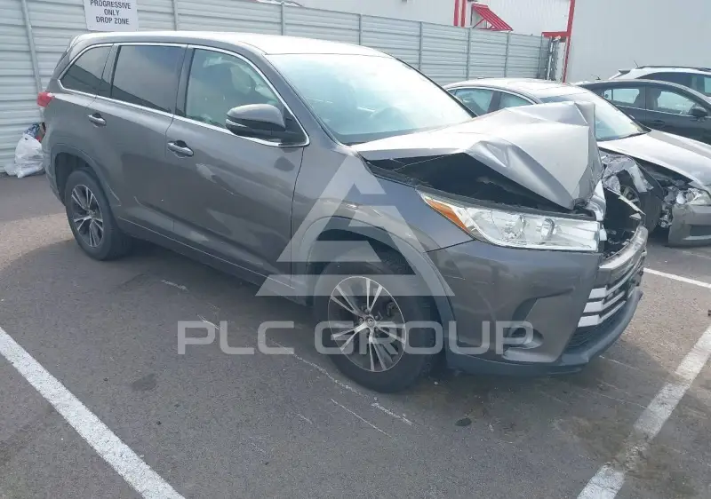 2018 Toyota Highlander фото