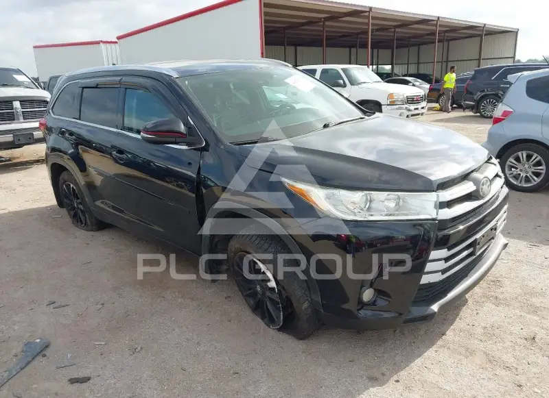 2018 Toyota Highlander photo