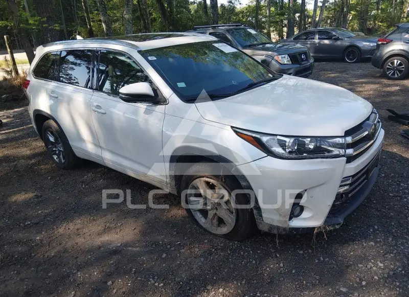 2018 Toyota Highlander фото