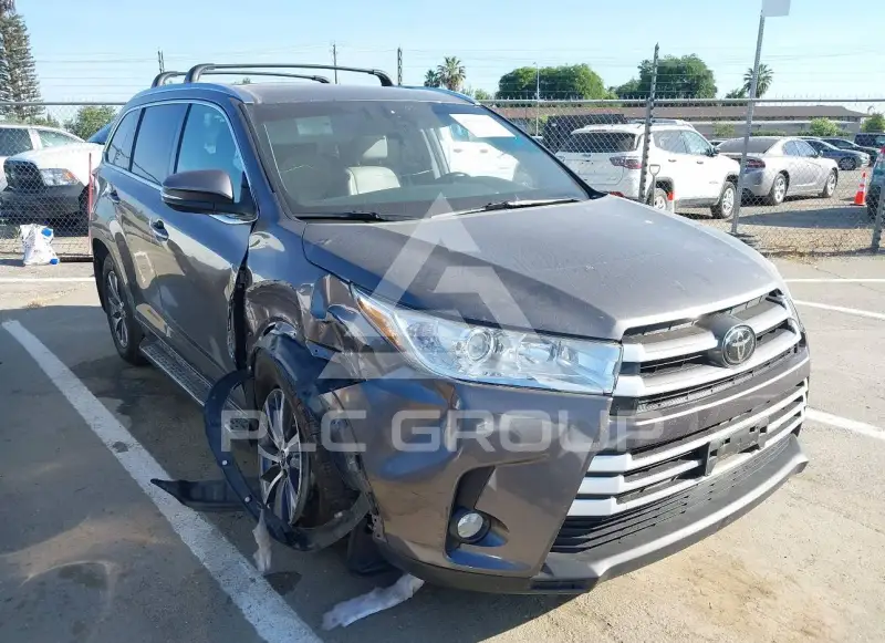 2018 Toyota Highlander фото