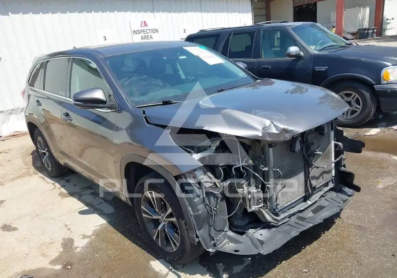 2018 Toyota Highlander фото