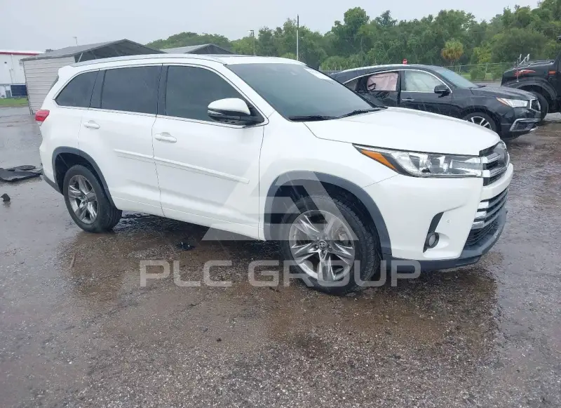 2018 Toyota Highlander фото