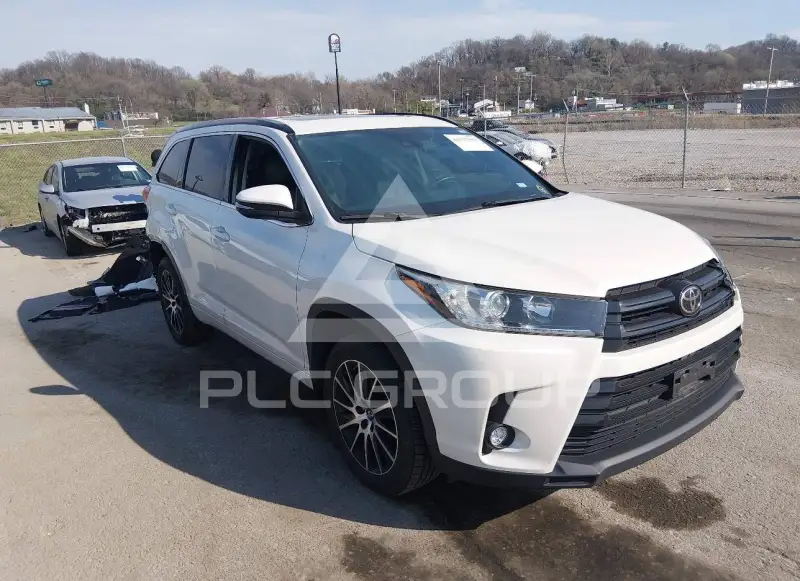 2018 Toyota Highlander фото