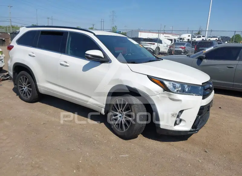 2018 Toyota Highlander фото