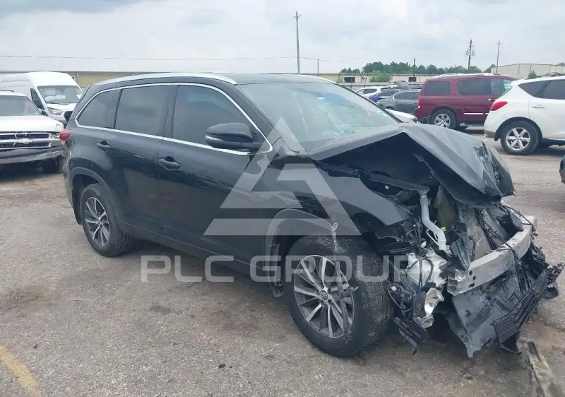 2018 Toyota Highlander фото
