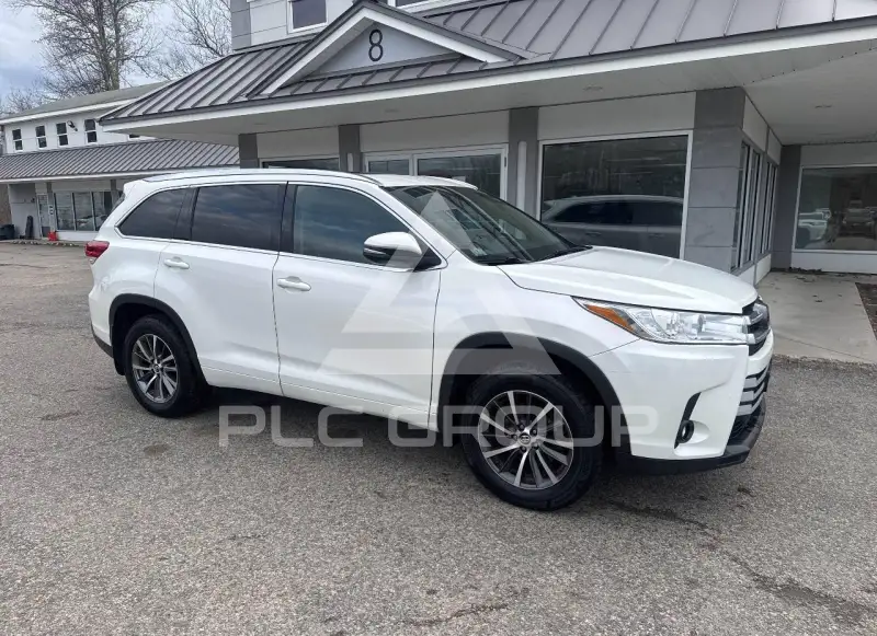 2018 Toyota Highlander фото