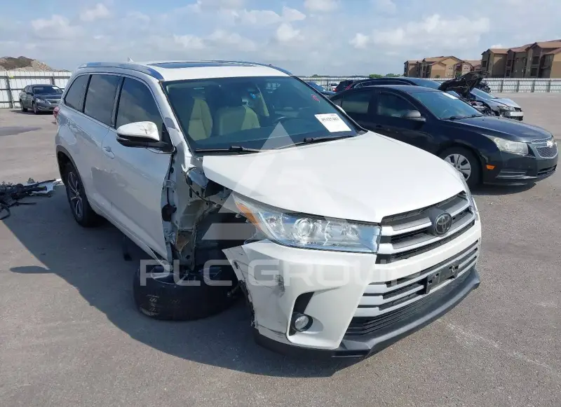 2018 Toyota Highlander фото