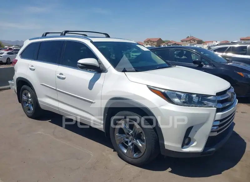 2018 Toyota Highlander фото