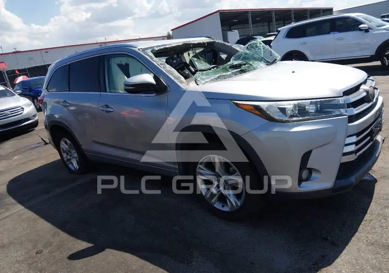 2018 Toyota Highlander фото