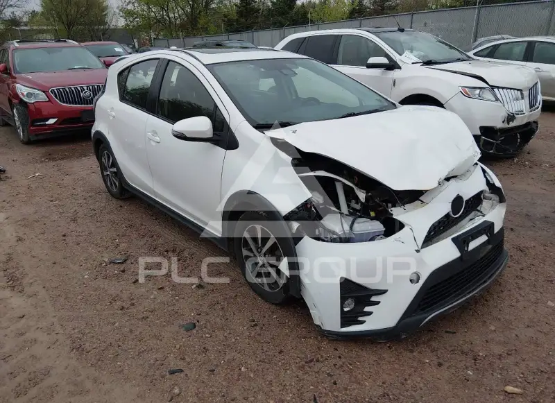 2018 Toyota PRIUS фото