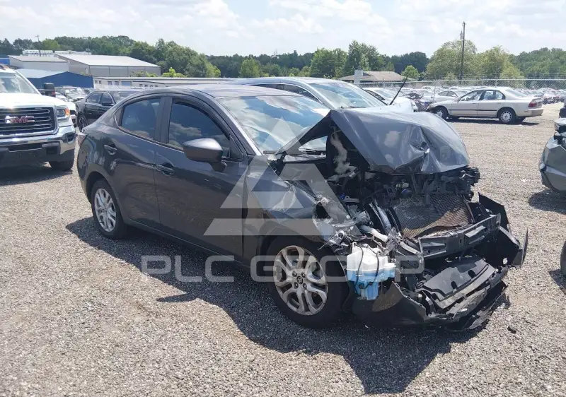 2018 Toyota YARIS фото