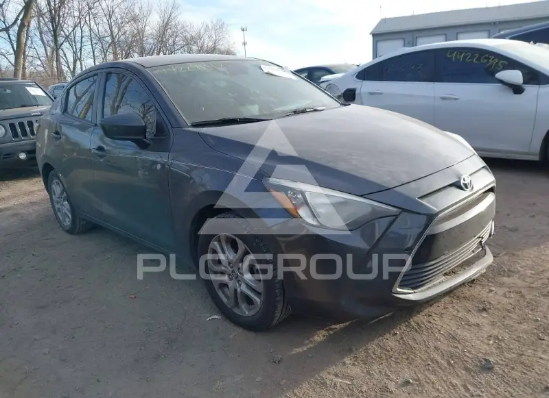2018 Toyota YARIS photo