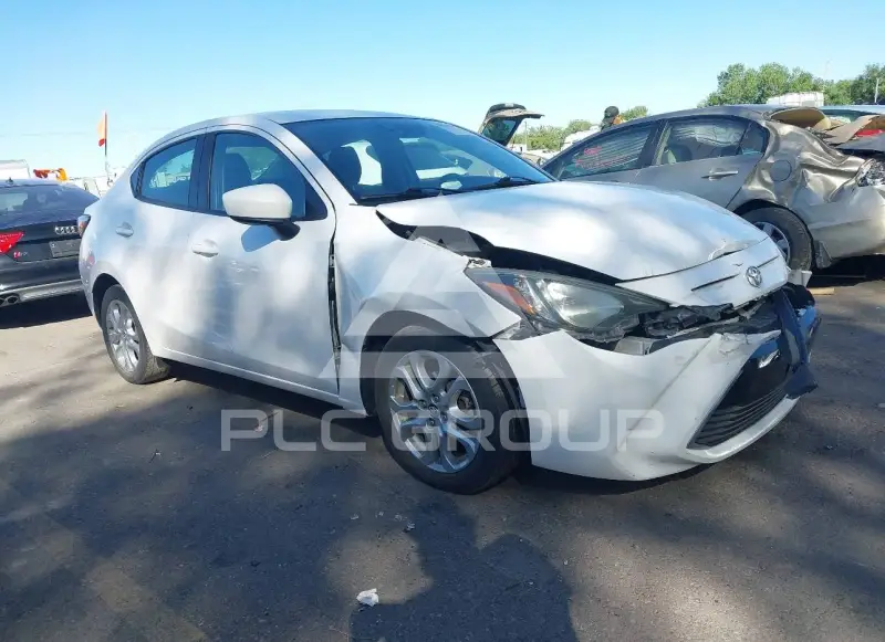 2018 Toyota YARIS фото