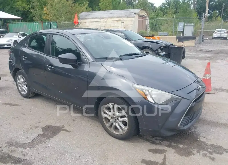 2018 Toyota YARIS photo