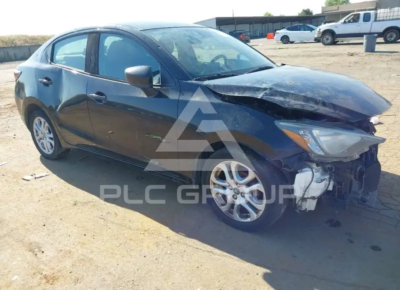 2018 Toyota YARIS фото